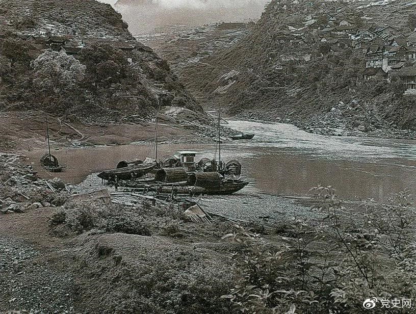 1935年3月21日至22日，紅一方面軍四渡赤水的渡口之一——二郎灘渡口。